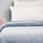 Κουβέρτα φωσφοριζέ αγκαλιας Stars Blue 80x90